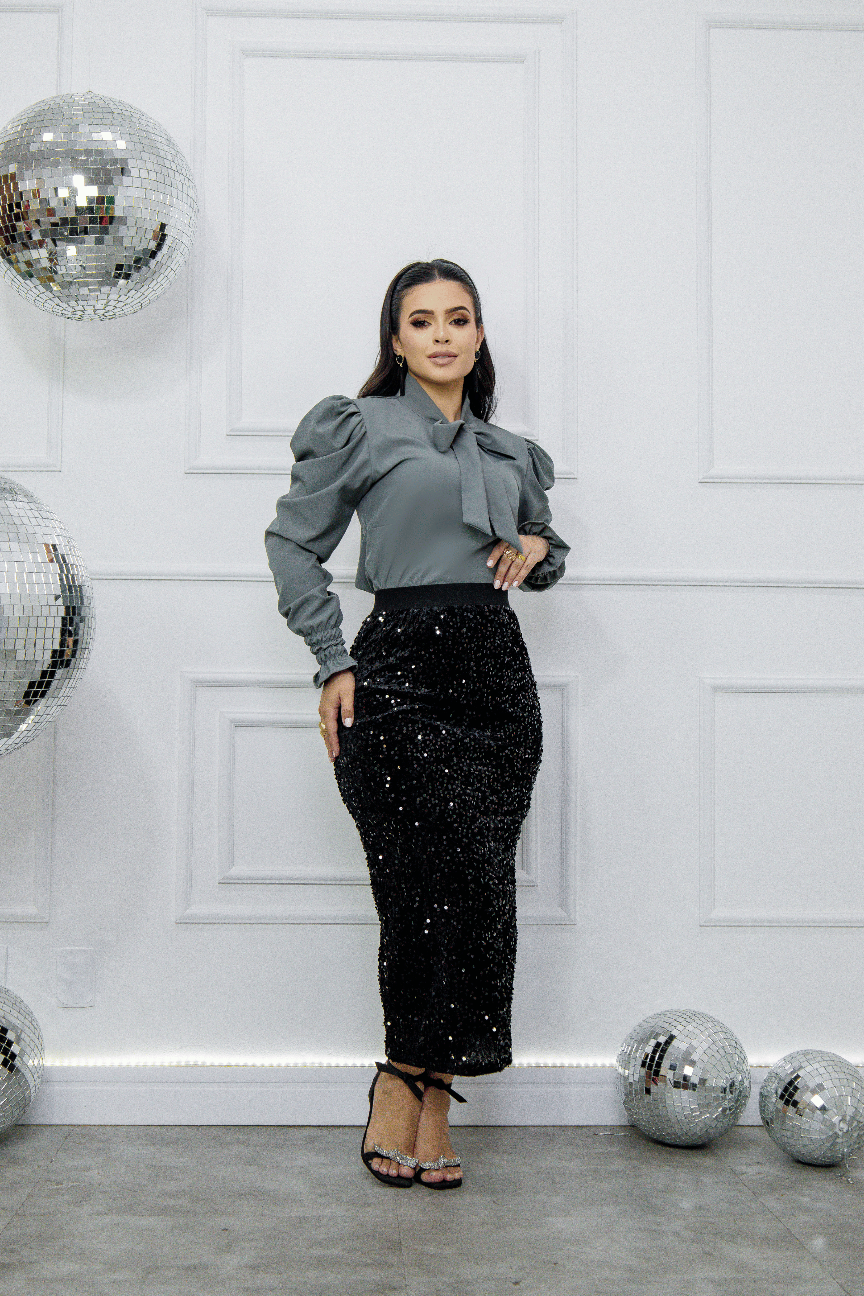 Saia Midi Casual Paetê Preto Glamour com Brilho