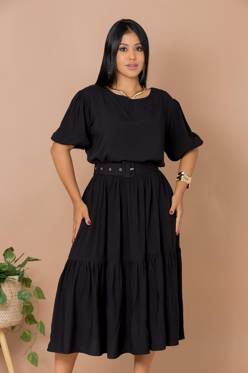 Vestido Rosana Preto Saia Estilo Godê Manga Bufante Gola Canoa