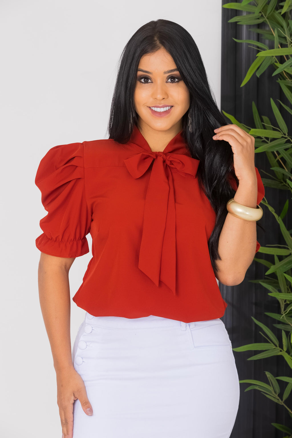 Blusa Social Emily Terracota Manga Curta Gola com Laço Manga Bufante